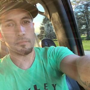 Meet your Posher, Travis